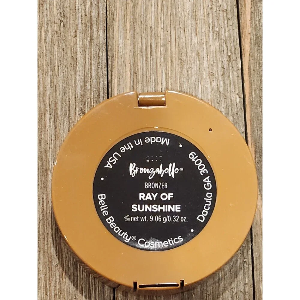 New Belle Beauty Bronzabelle Bronzer Highlighter Compact Ray of Sunshine